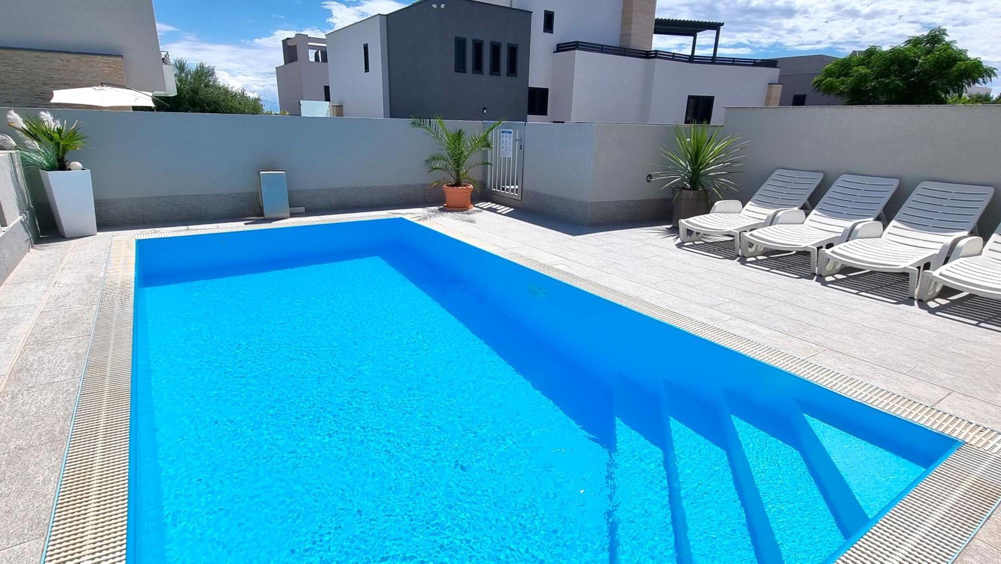 Apartments Le Mare - Pool, Sandstrand, Meerblick, W-Lan, Grill 프리블라카 외부 사진